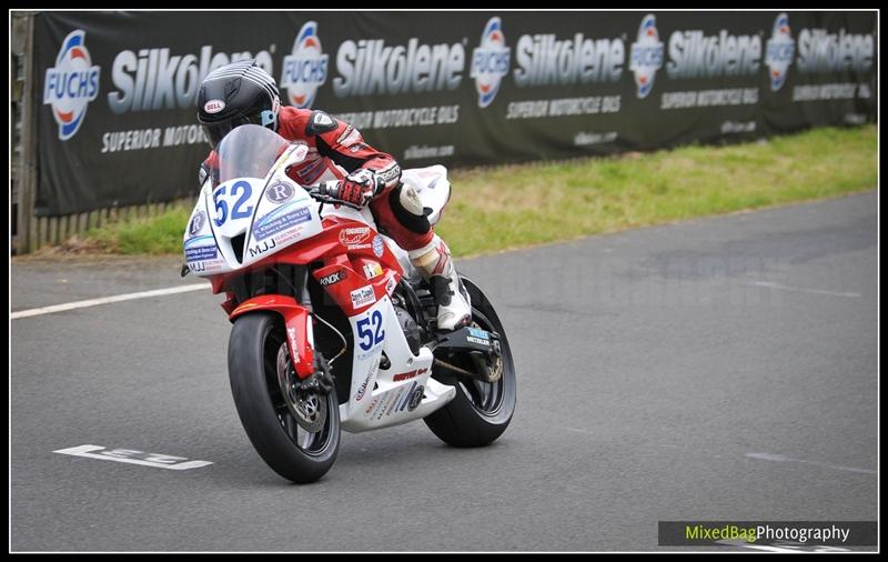 Gold Cup - Olivers Mount - motorbike photography