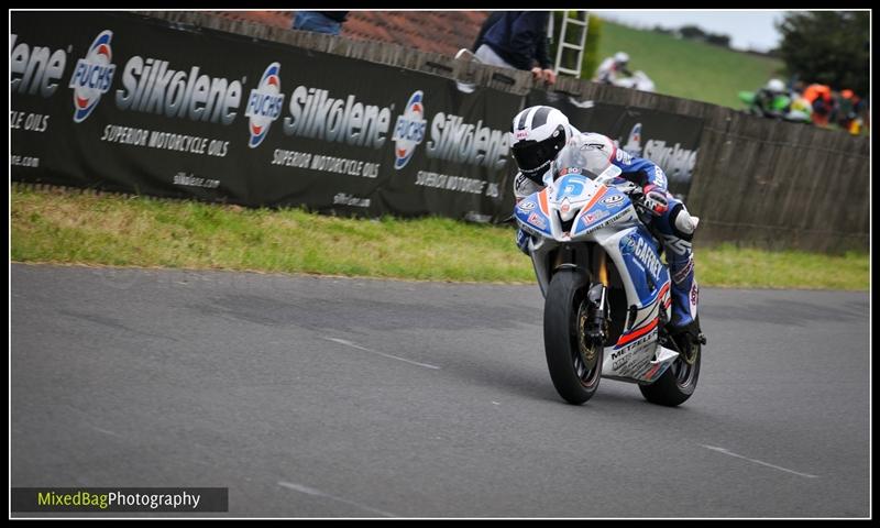 Gold Cup - Olivers Mount - motorbike photography