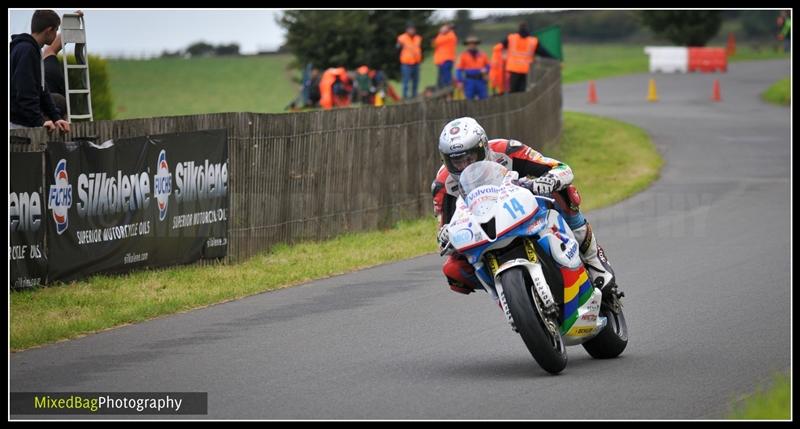 Gold Cup - Olivers Mount - motorbike photography