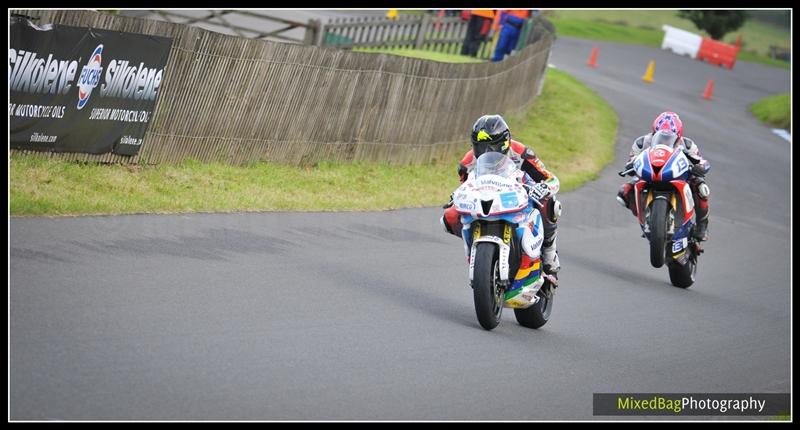 Gold Cup - Olivers Mount - motorbike photography