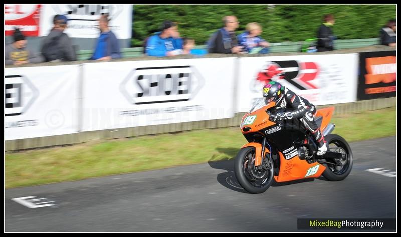 Gold Cup - Olivers Mount - motorbike photography