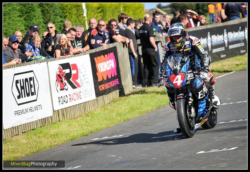 Gold Cup - Olivers Mount - motorbike photography