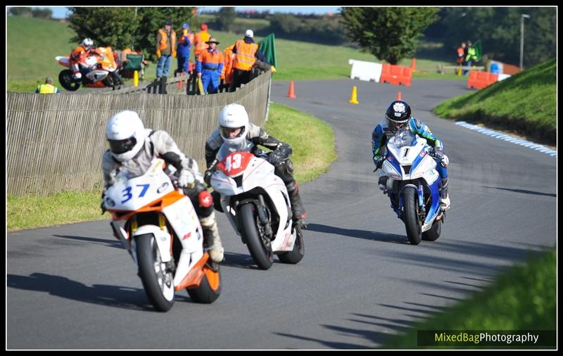 Gold Cup - Olivers Mount - motorbike photography