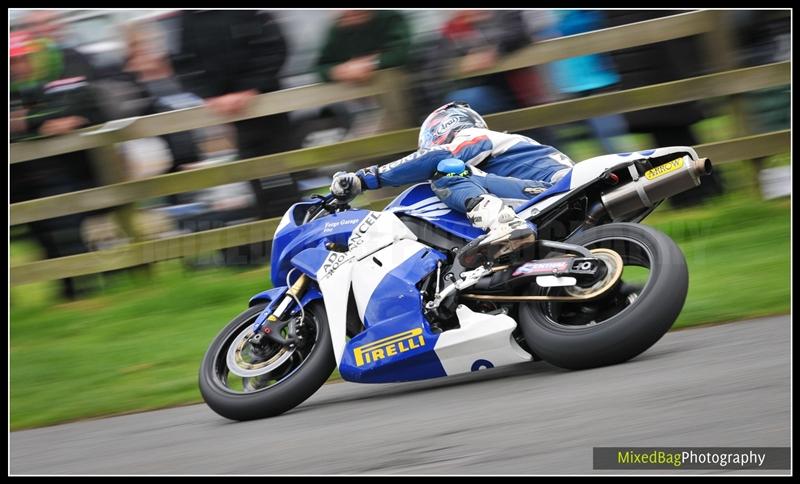 Gold Cup - Olivers Mount - motorbike photography