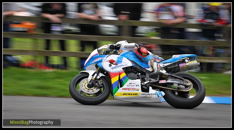 Gold Cup - Olivers Mount - motorbike photography