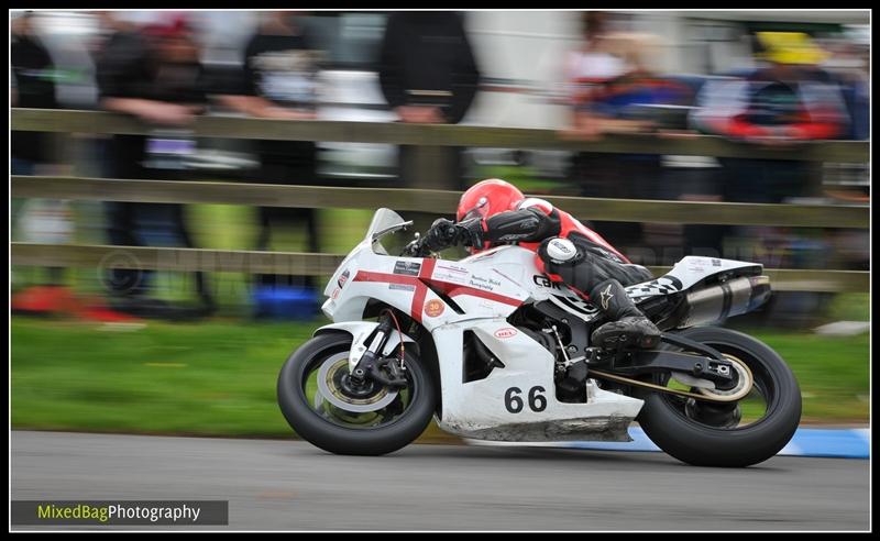 Gold Cup - Olivers Mount - motorbike photography