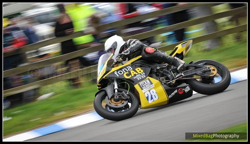 Gold Cup - Olivers Mount - motorbike photography