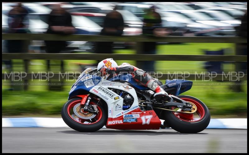 Gold Cup - Olivers Mount motorsport photography uk