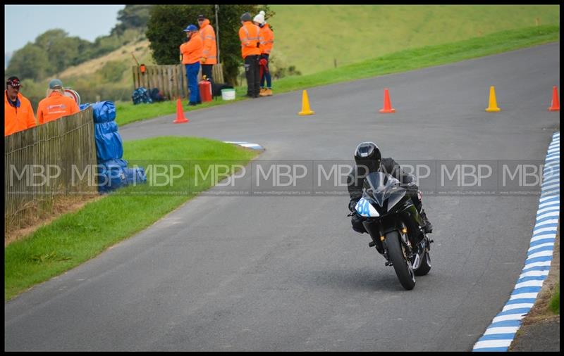 Gold Cup - Olivers Mount motorsport photography uk