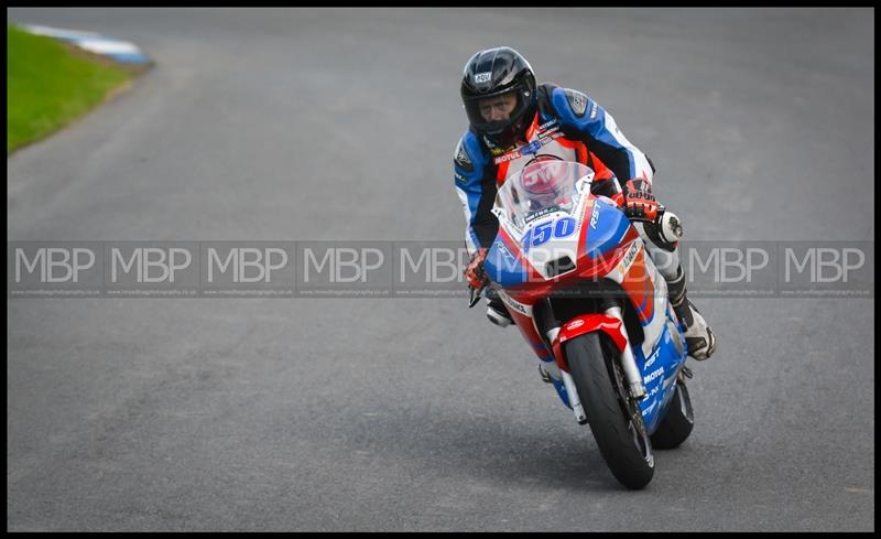 Gold Cup - Olivers Mount motorsport photography uk