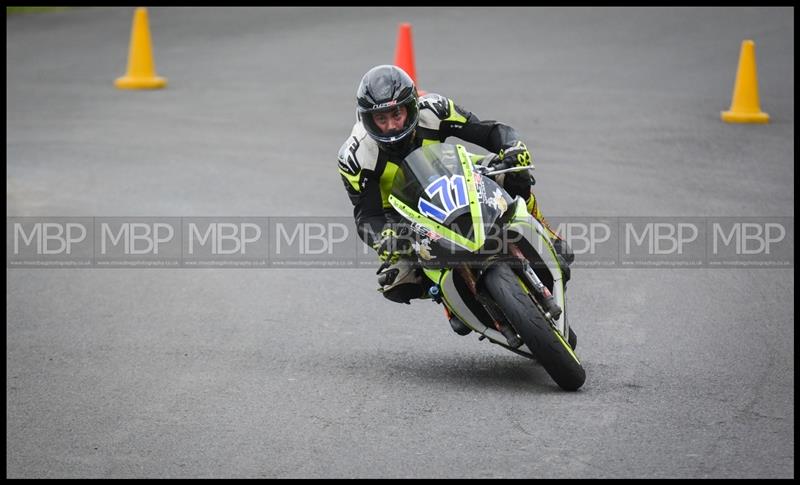 Gold Cup - Olivers Mount motorsport photography uk