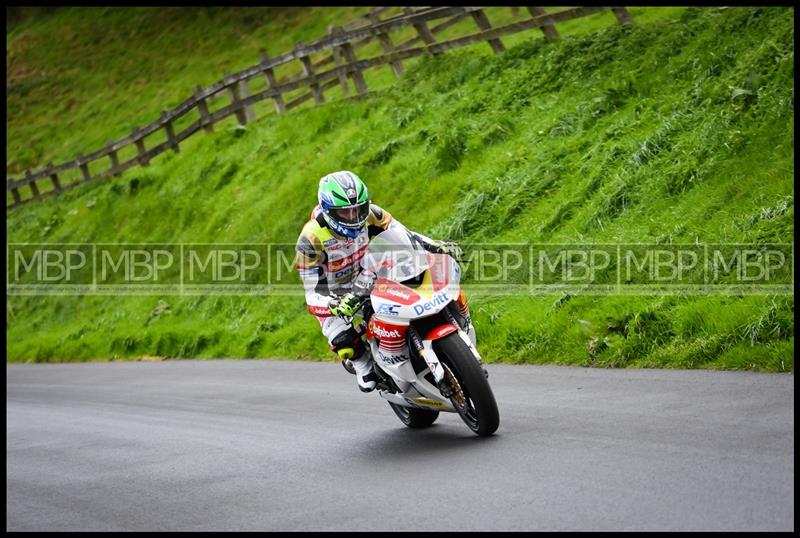 Spring Cup, Oliver's Mount motorsport photography uk