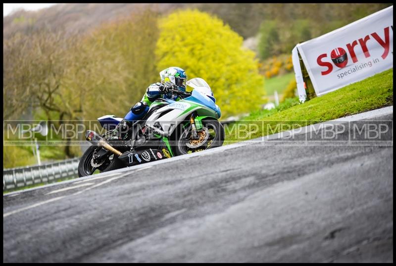 Spring Cup, Oliver's Mount motorsport photography uk