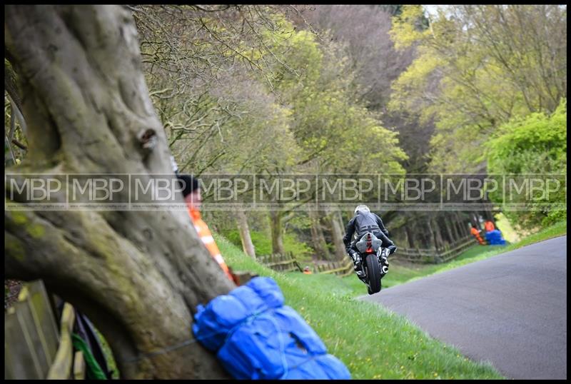 Spring Cup, Oliver's Mount motorsport photography uk