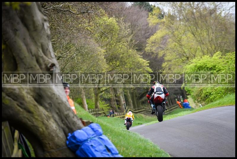 Spring Cup, Oliver's Mount motorsport photography uk