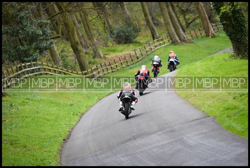 Spring Cup, Oliver's Mount motorsport photography uk