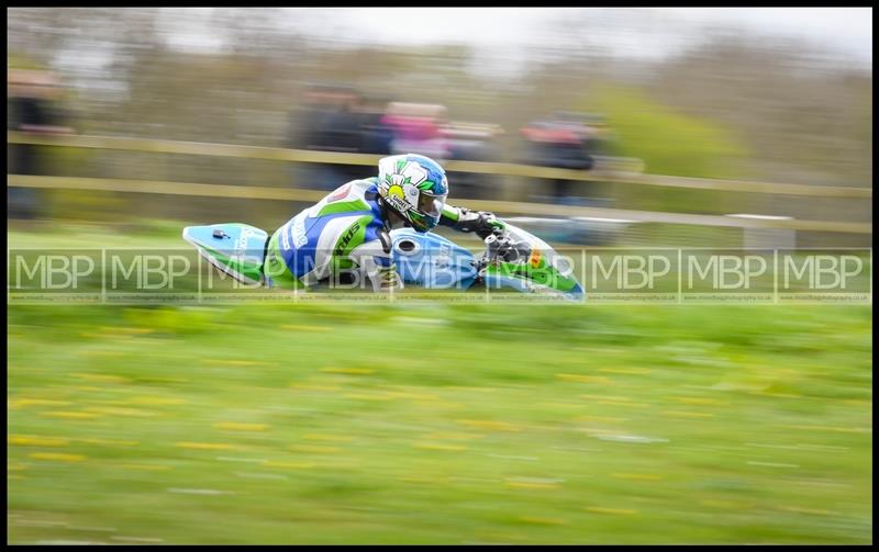 Spring Cup, Oliver's Mount motorsport photography uk