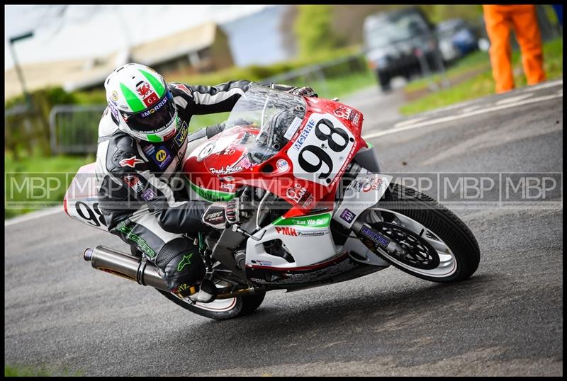 Spring Cup, Oliver's Mount motorsport photography uk