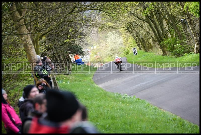 Spring Cup, Oliver's Mount motorsport photography uk