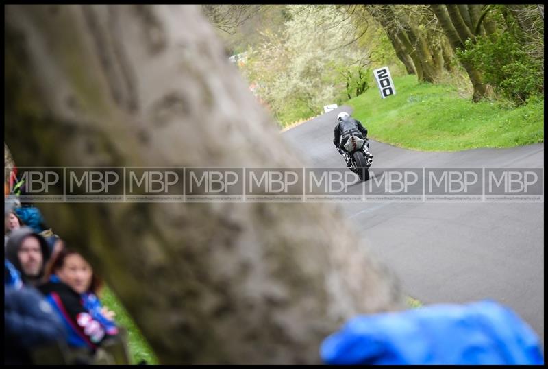 Spring Cup, Oliver's Mount motorsport photography uk