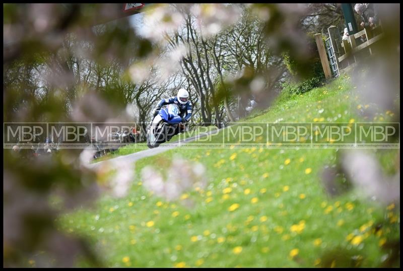 Spring Cup, Oliver's Mount motorsport photography uk