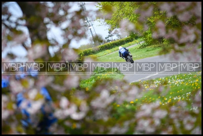 Spring Cup, Oliver's Mount motorsport photography uk