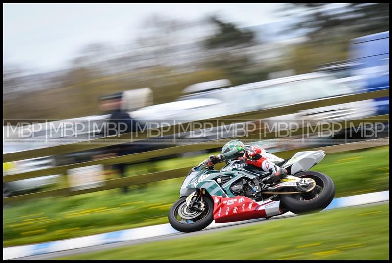 Spring Cup, Oliver's Mount motorsport photography uk