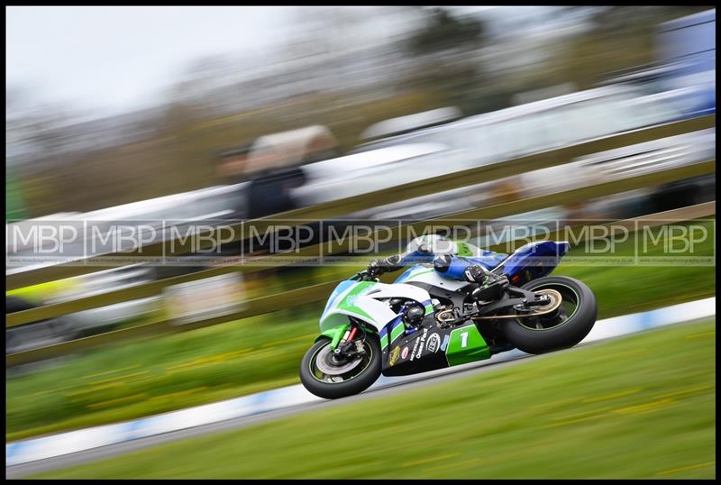 Spring Cup, Oliver's Mount motorsport photography uk