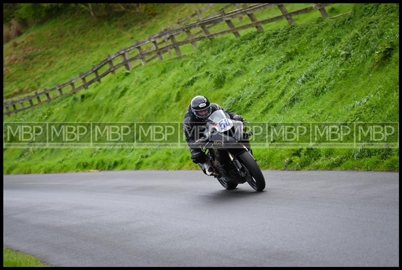 Spring Cup, Oliver's Mount motorsport photography uk