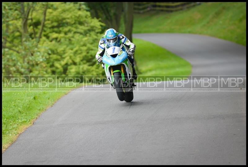 Cock O'The North, Oliver's Mount motorsport photography uk