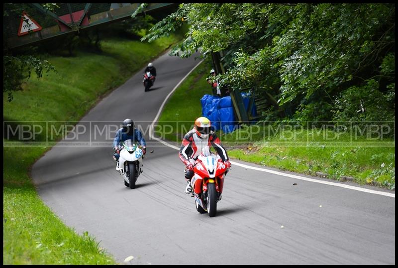 Cock O'The North, Oliver's Mount motorsport photography uk