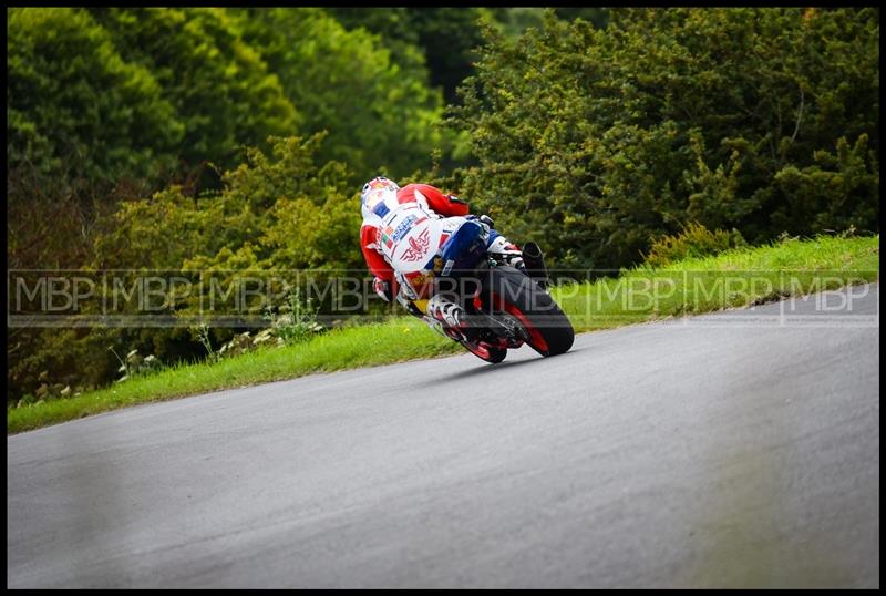 Cock O'The North, Oliver's Mount motorsport photography uk