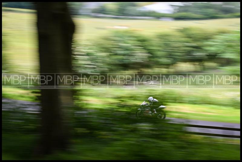 Cock O'The North, Oliver's Mount motorsport photography uk