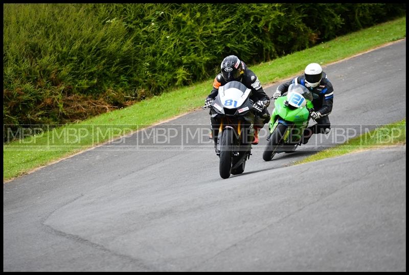 Cock O'The North, Oliver's Mount motorsport photography uk