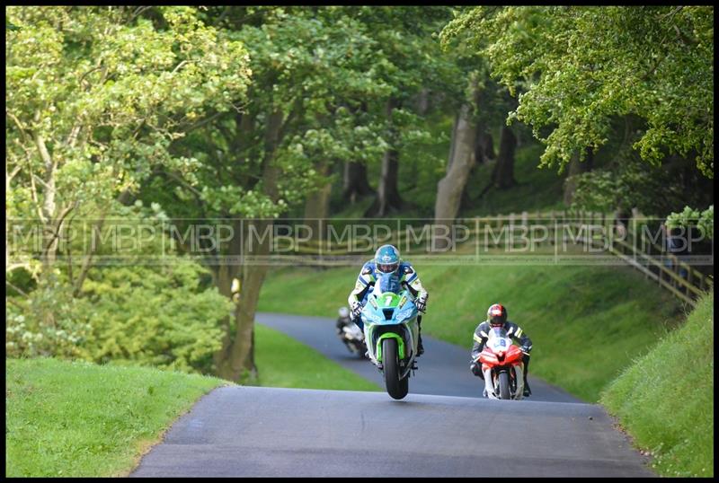 Cock O'The North, Oliver's Mount motorsport photography uk