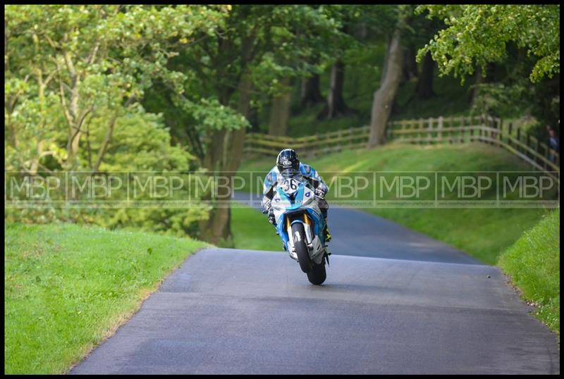 Cock O'The North, Oliver's Mount motorsport photography uk