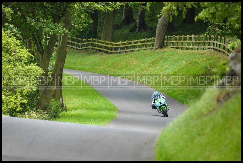 Cock O'The North, Oliver's Mount motorsport photography uk