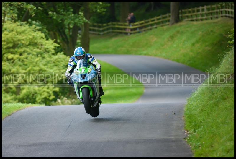 Cock O'The North, Oliver's Mount motorsport photography uk