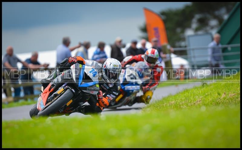 Cock O'The North, Oliver's Mount motorsport photography uk