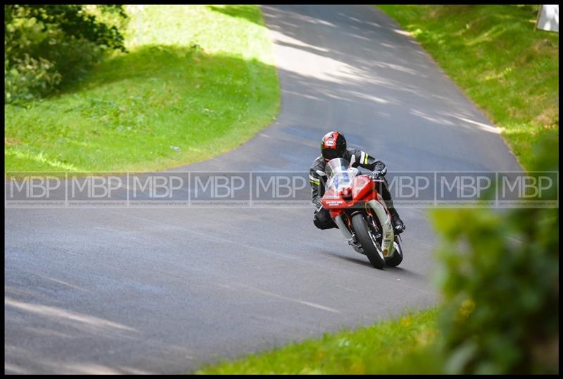 Cock O'The North, Oliver's Mount motorsport photography uk