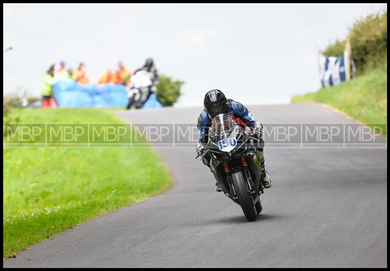 Cock O'The North, Oliver's Mount motorsport photography uk