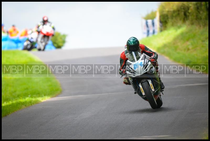 Cock O'The North, Oliver's Mount motorsport photography uk