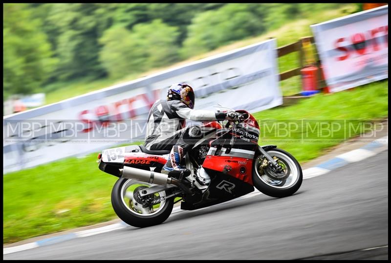 Cock O'The North, Oliver's Mount motorsport photography uk