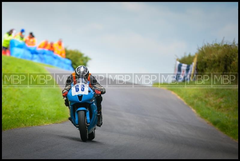 Cock O'The North, Oliver's Mount motorsport photography uk