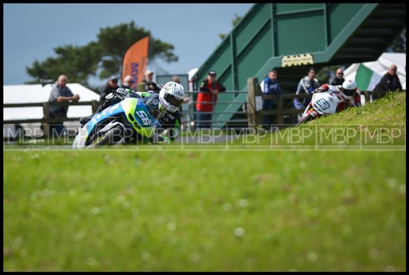 Cock O'The North, Oliver's Mount motorsport photography uk