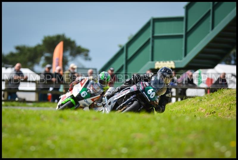 Cock O'The North, Oliver's Mount motorsport photography uk