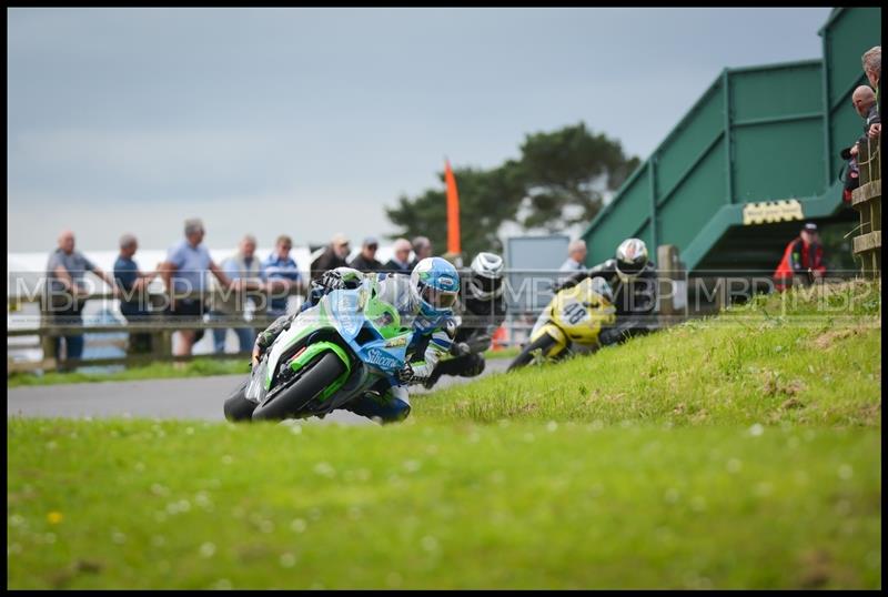 Cock O'The North, Oliver's Mount motorsport photography uk