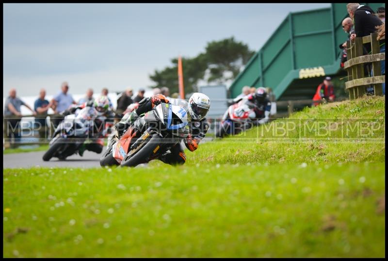 Cock O'The North, Oliver's Mount motorsport photography uk