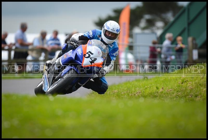 Cock O'The North, Oliver's Mount motorsport photography uk