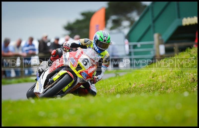 Cock O'The North, Oliver's Mount motorsport photography uk